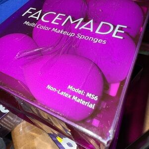 Multi Color Makeup Sponges - Vibrant Purple